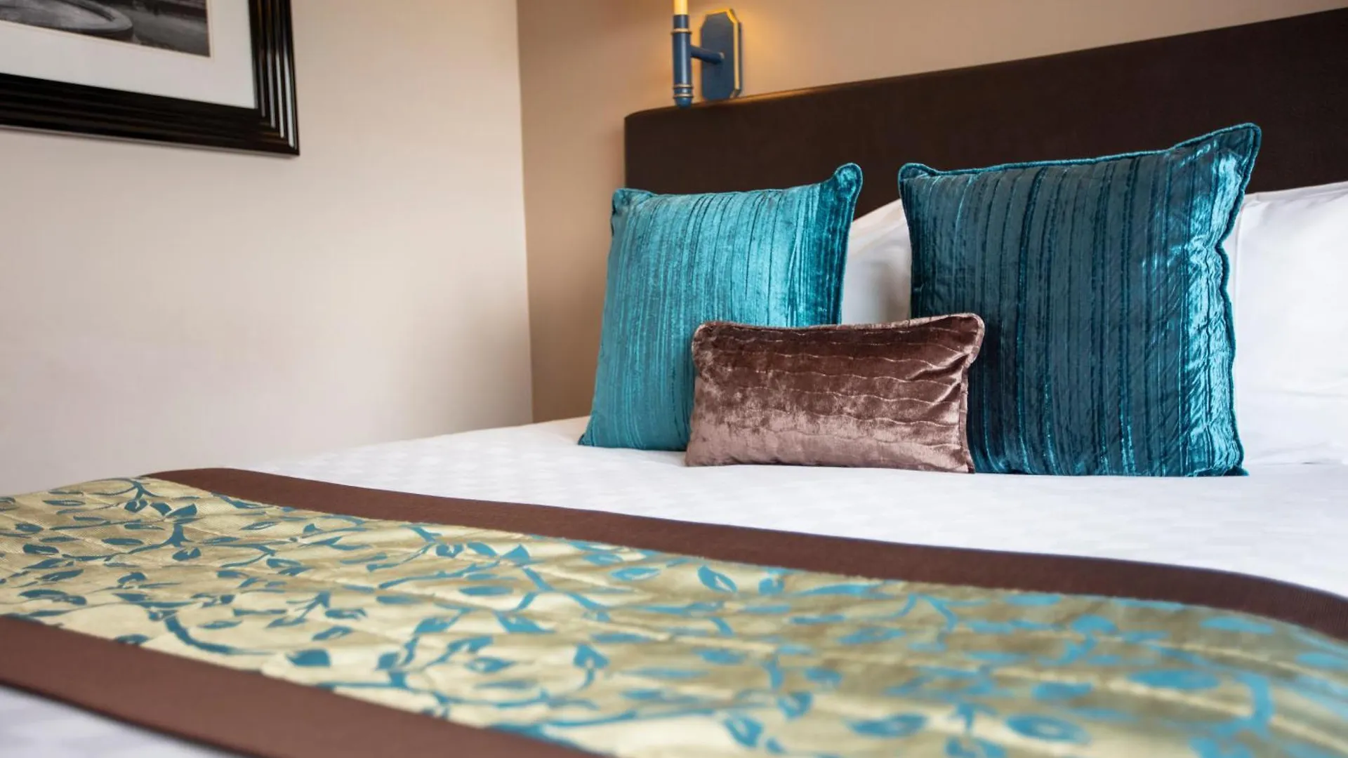 The Tower Hotel, By Thistle London 4*,