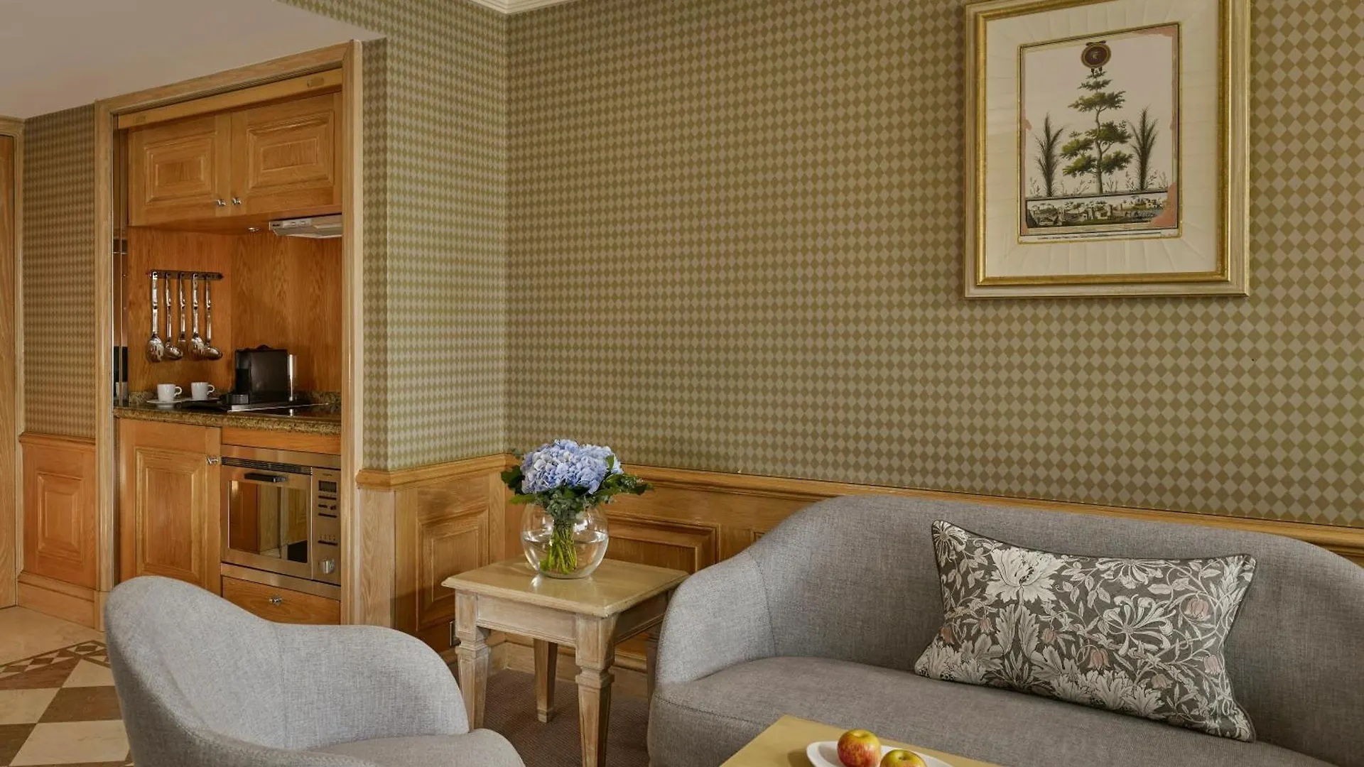 The Tower Hotel, By Thistle London Hotel